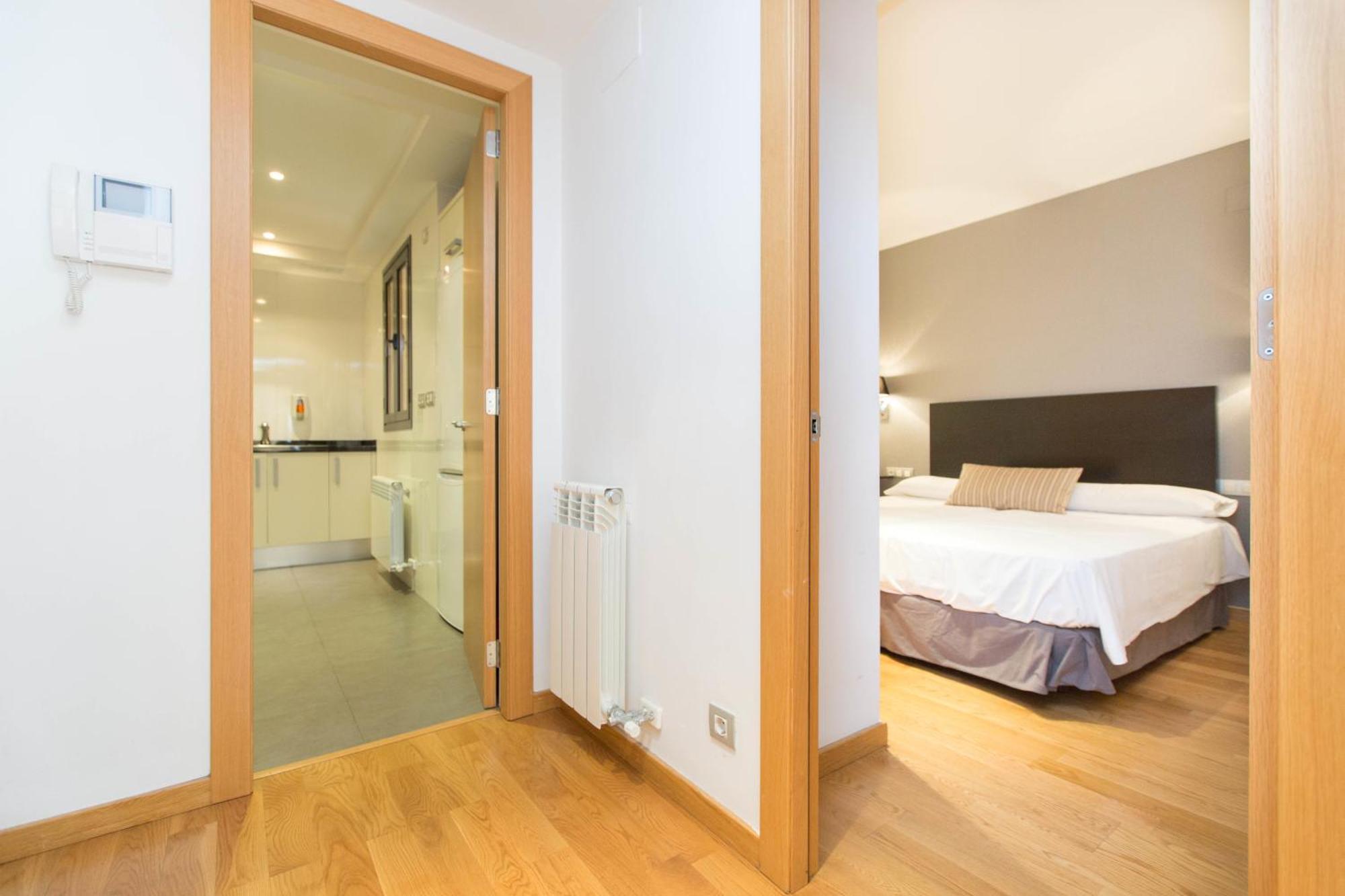 Ainb Sagrada Familia Apartments Barcelona Zimmer foto